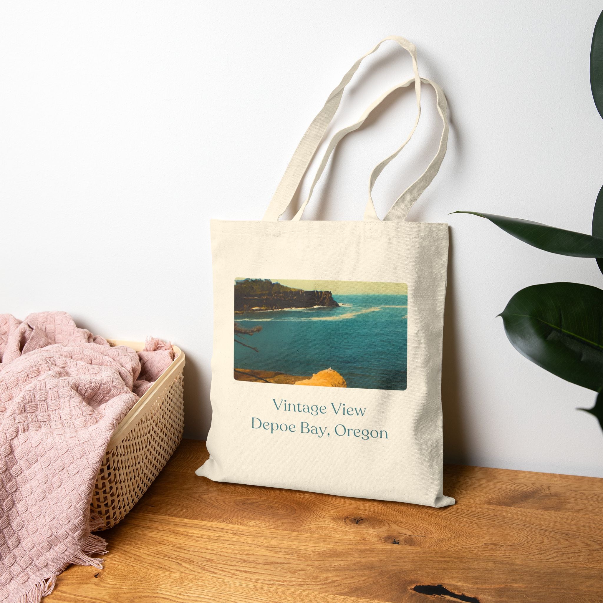 Vintage View Depoe Bay Beach Tote